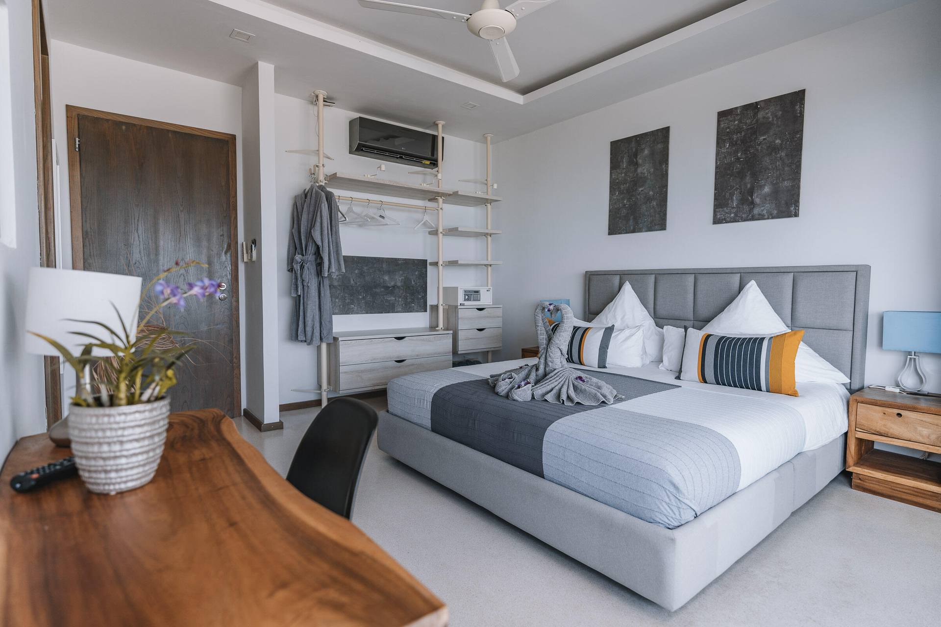 Paradise Villa Eden — Second bedroom detail