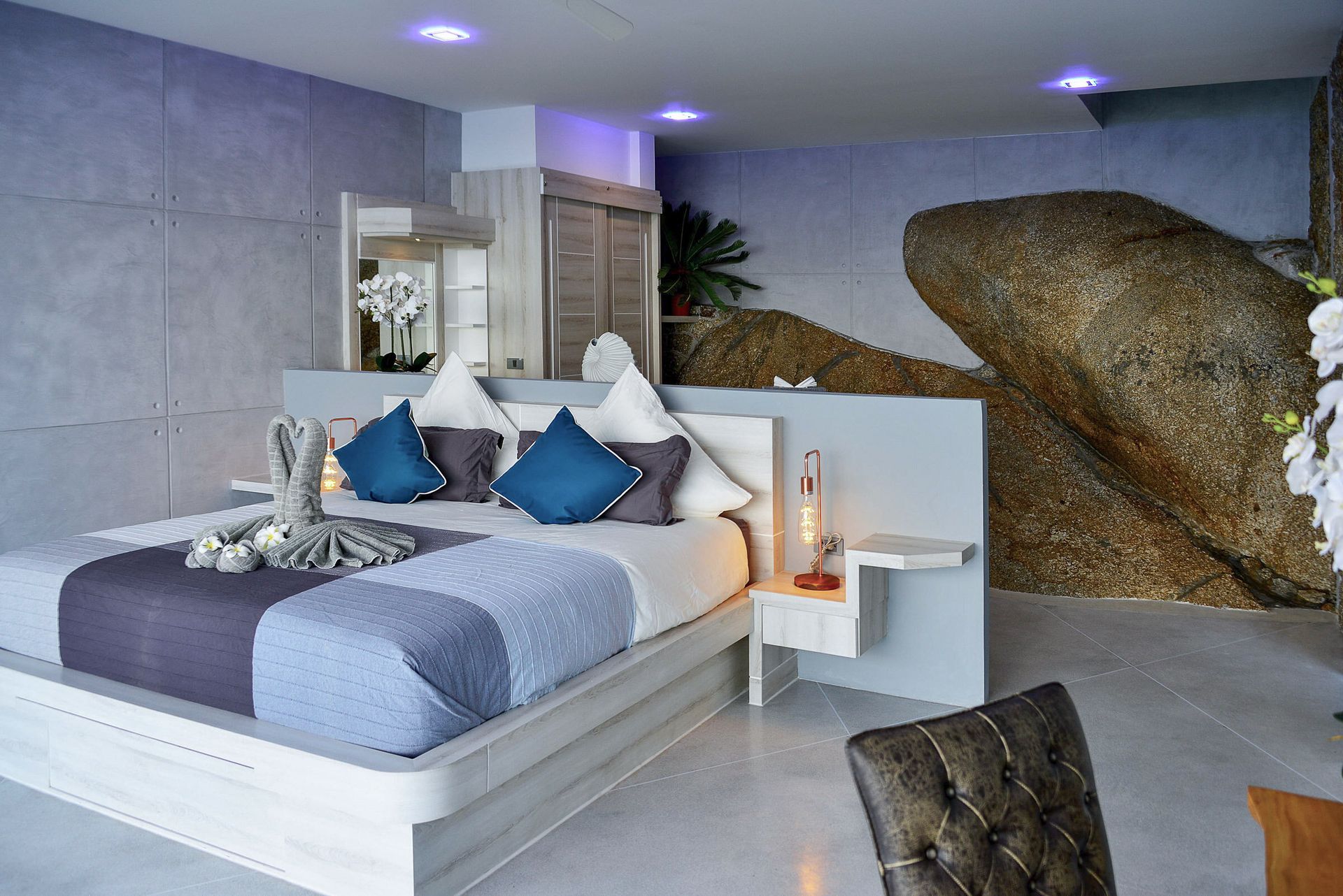 Paradise Villa Elysium — Ocean Suite with balcony