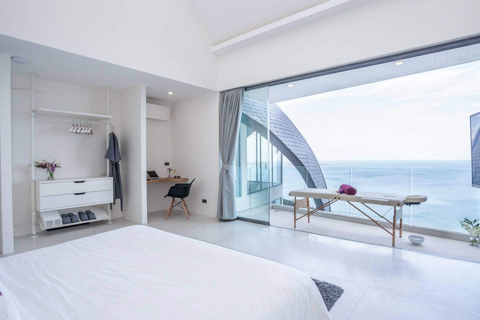 Sky Dream Villa — Ocean Suite with private balcony