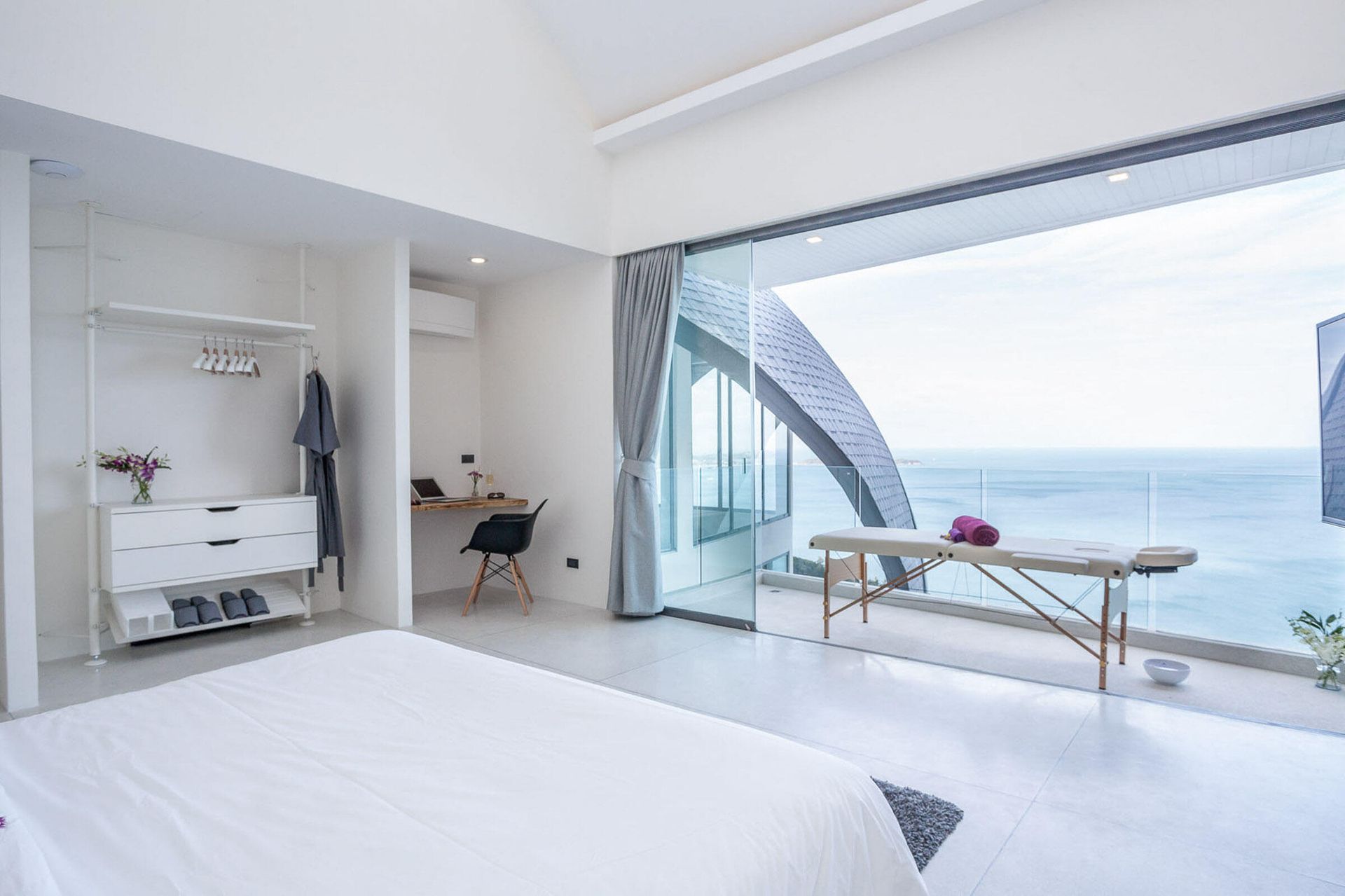 Sky Dream Villa — Ocean Suite with private balcony